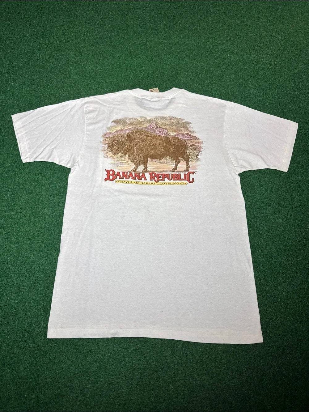 Banana Republic Safari Buffalo Bison Vintage NWT T Shirt L/XL 21x30 Pocket Tee